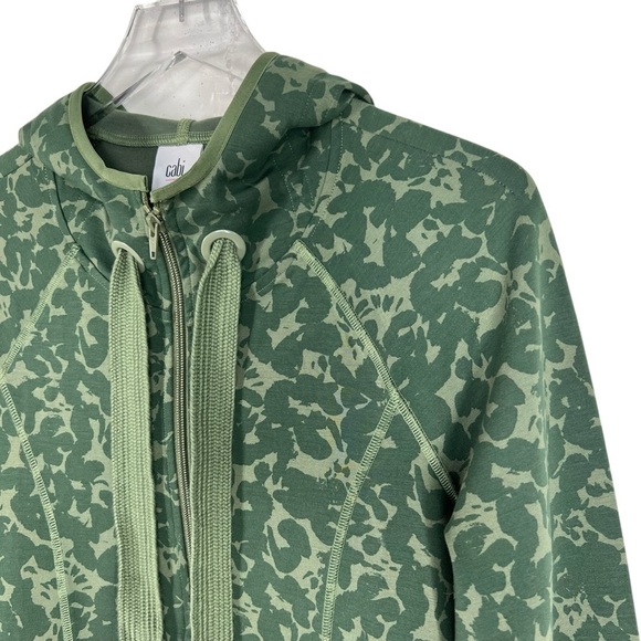 CABI #6030 Marathon Green Camouflage Zip-Up Women's Hoodie Medium - Picture 2 of 6